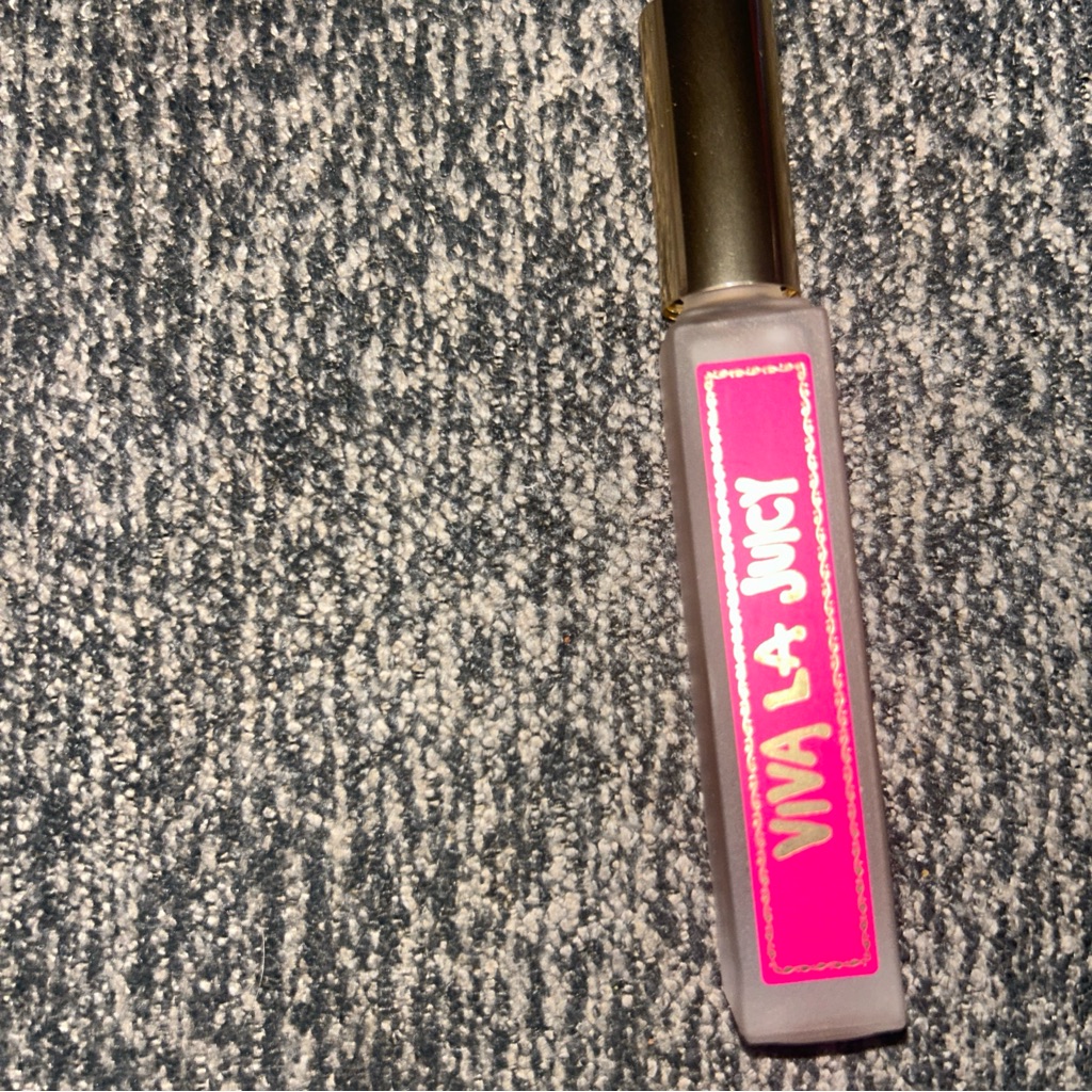 Juicy Couture Viva La Juicy Lip Gloss  Vibrant Pink